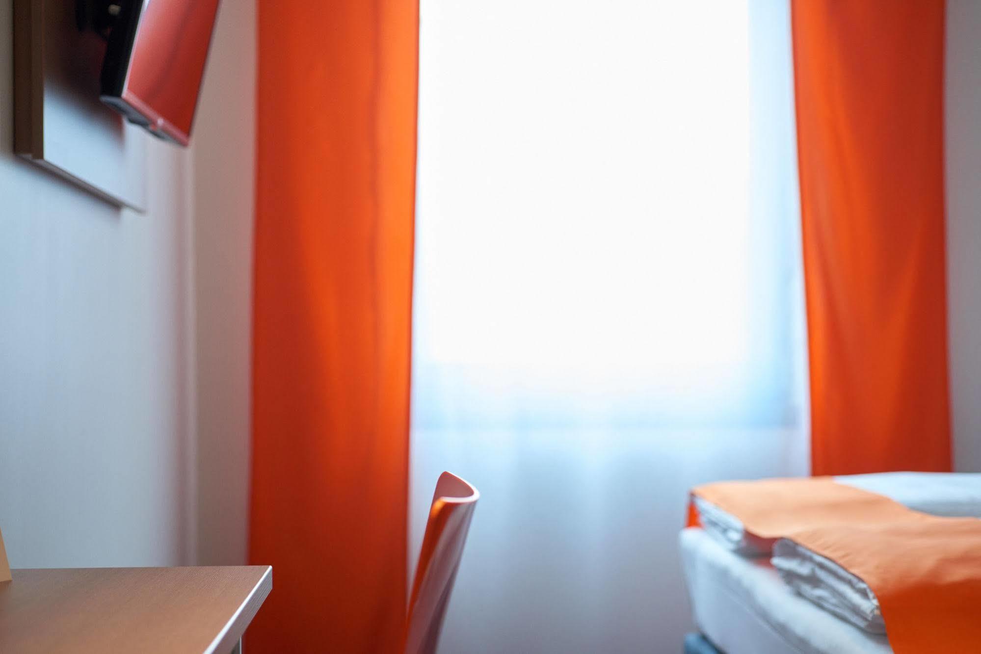 Mcdreams Hotel Moenchengladbach Экстерьер фото
